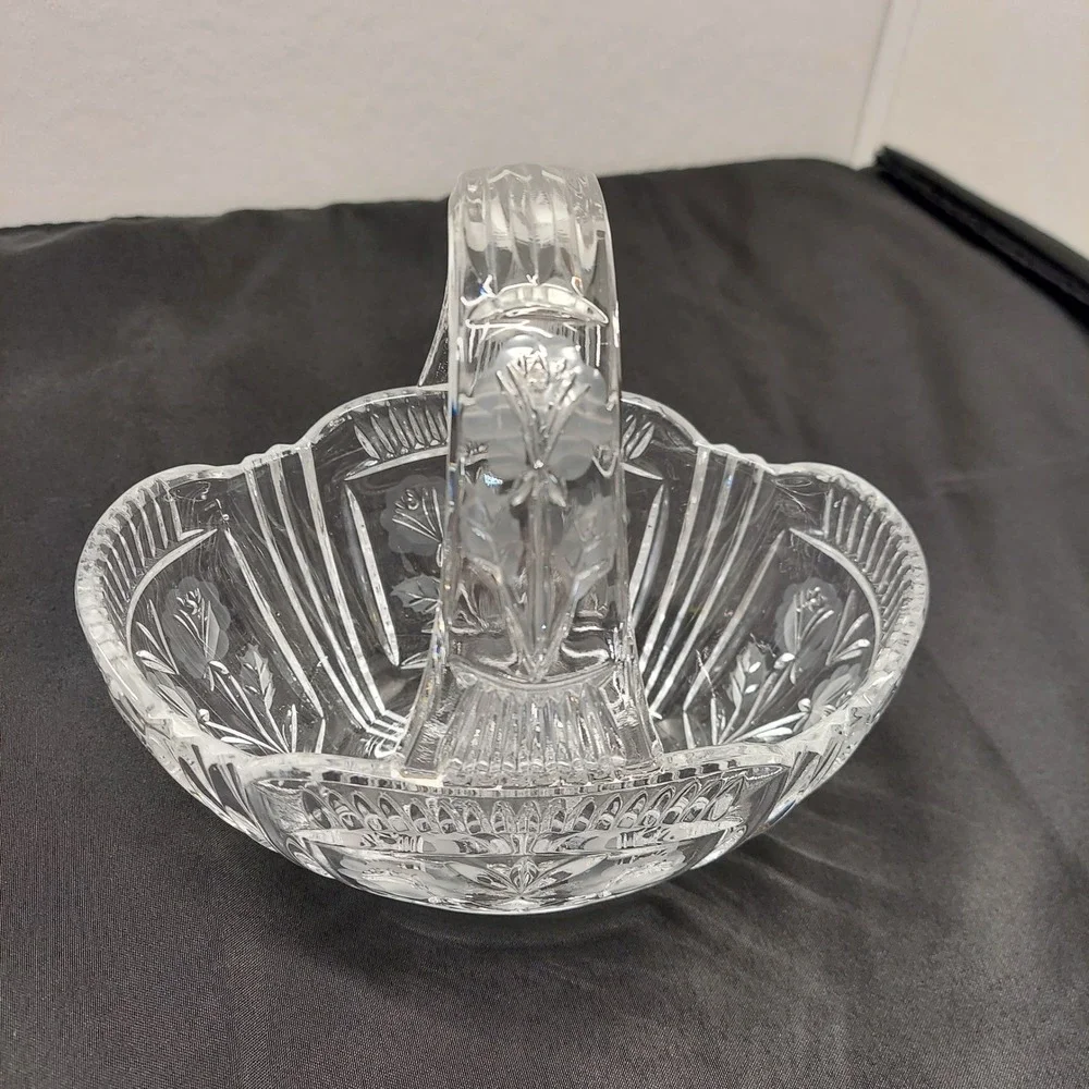 Vintage Crystal Glass Basket Frosted Floral Etched Scalloped Candy Dish 8